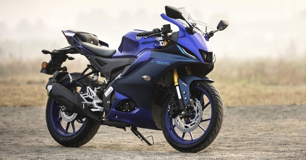 Yamaha R15 V4